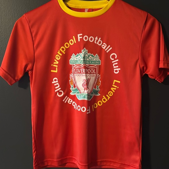 Liverpool FC Jersey - Picture 1 of 4